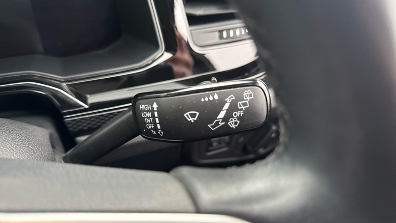 Volkswagen Polo 1.0 TSI Life 5dr Petrol Hatchback